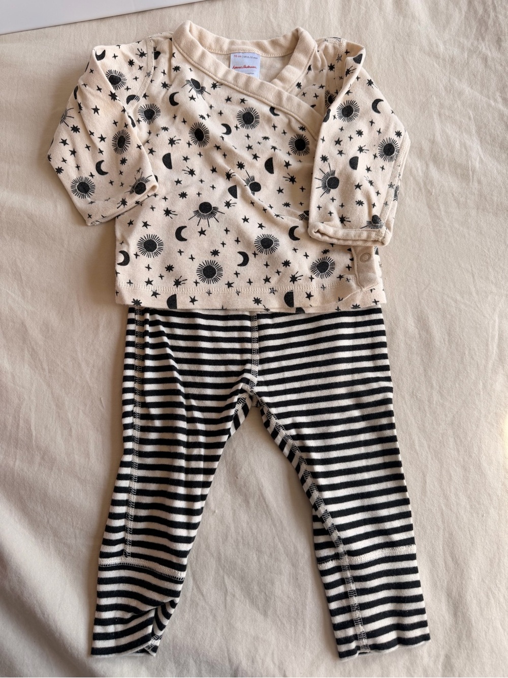Hanna Andersson Cream and Black Moon & Stripe Kids Matching Set
